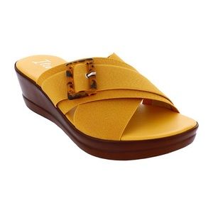 New‼️ Mustard colored italiana sandals